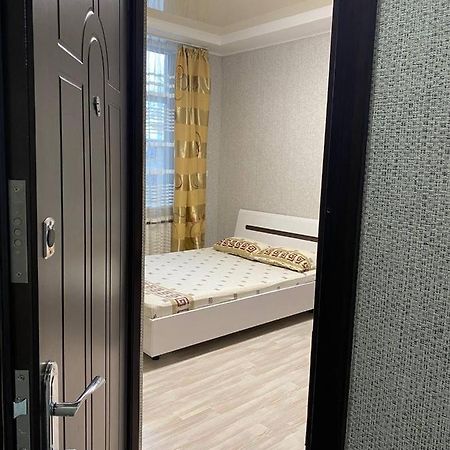 Apartment Room-Світло Цілодобово -Біля Вокзалу-Недалеко Від Центру ลวีฟ ภายนอก รูปภาพ